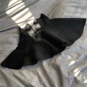 4 for $20 // 
Black mini skirt ❤️